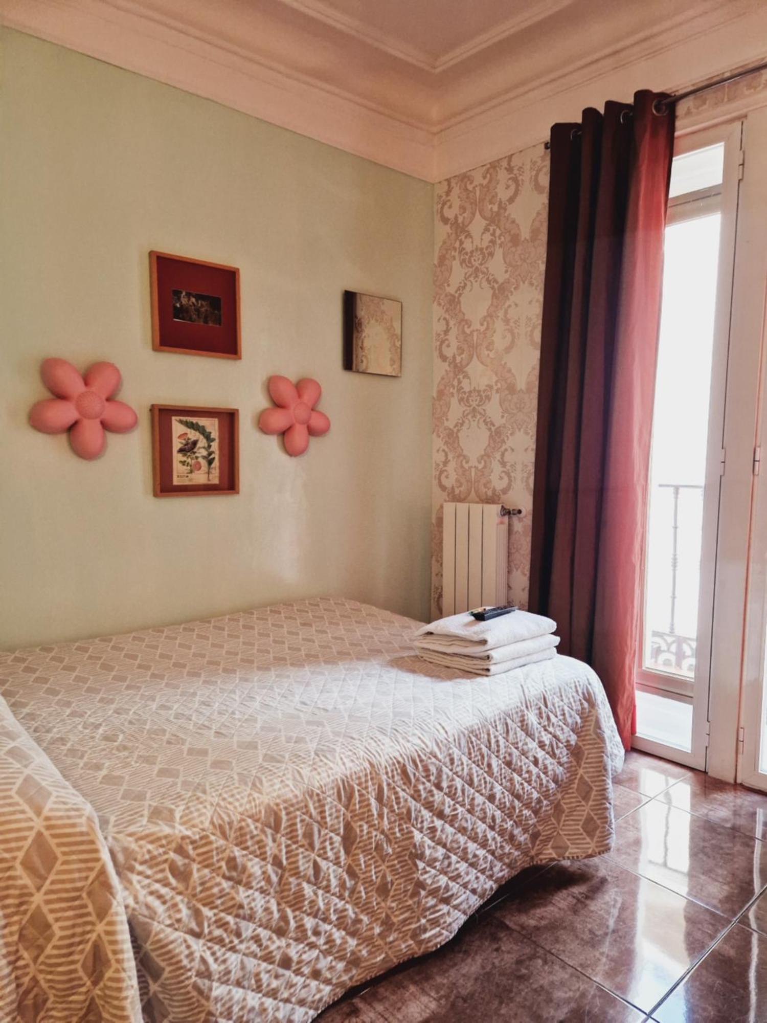 Casa De Huespedes Dolce Vita مدريد المظهر الخارجي الصورة