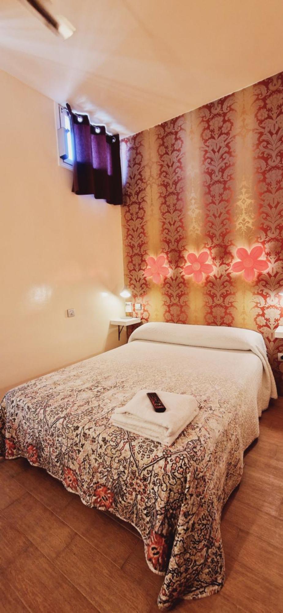 Casa De Huespedes Dolce Vita مدريد المظهر الخارجي الصورة