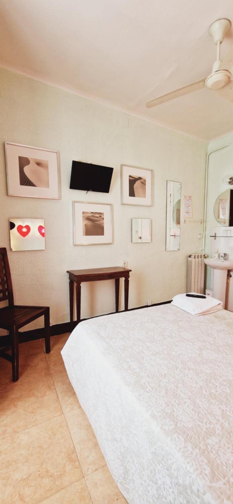 Casa De Huespedes Dolce Vita مدريد المظهر الخارجي الصورة