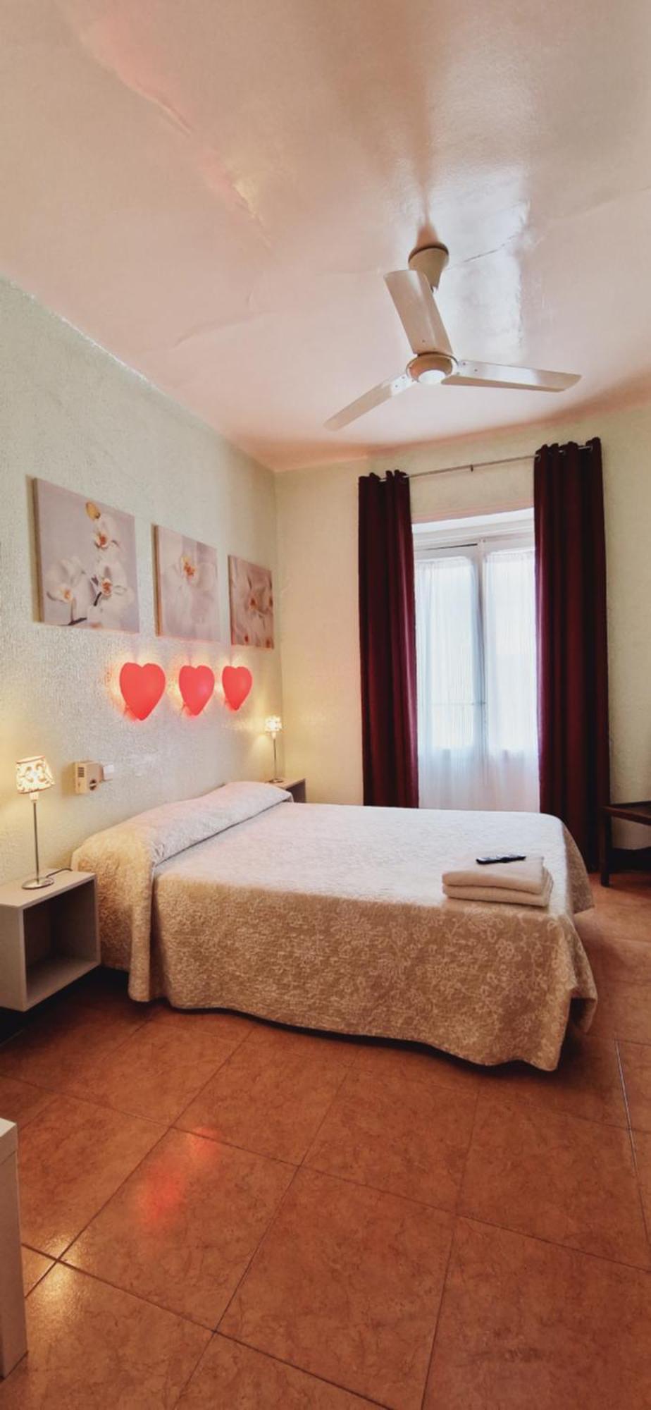 Casa De Huespedes Dolce Vita مدريد المظهر الخارجي الصورة