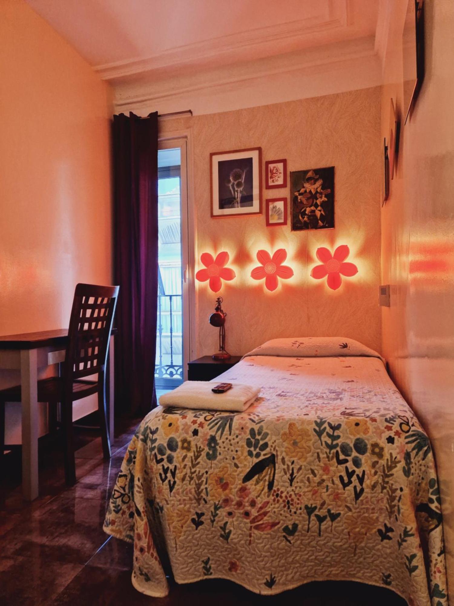 Casa De Huespedes Dolce Vita مدريد الغرفة الصورة