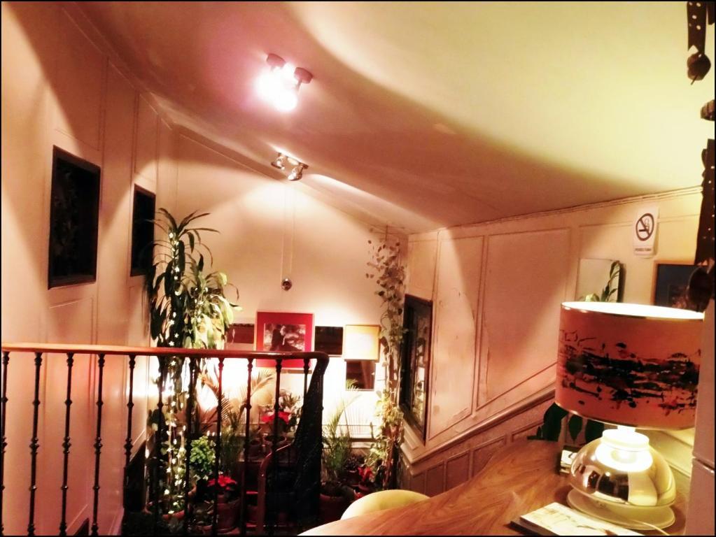Casa De Huespedes Dolce Vita مدريد المظهر الخارجي الصورة