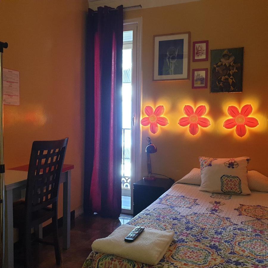 Casa De Huespedes Dolce Vita مدريد المظهر الخارجي الصورة
