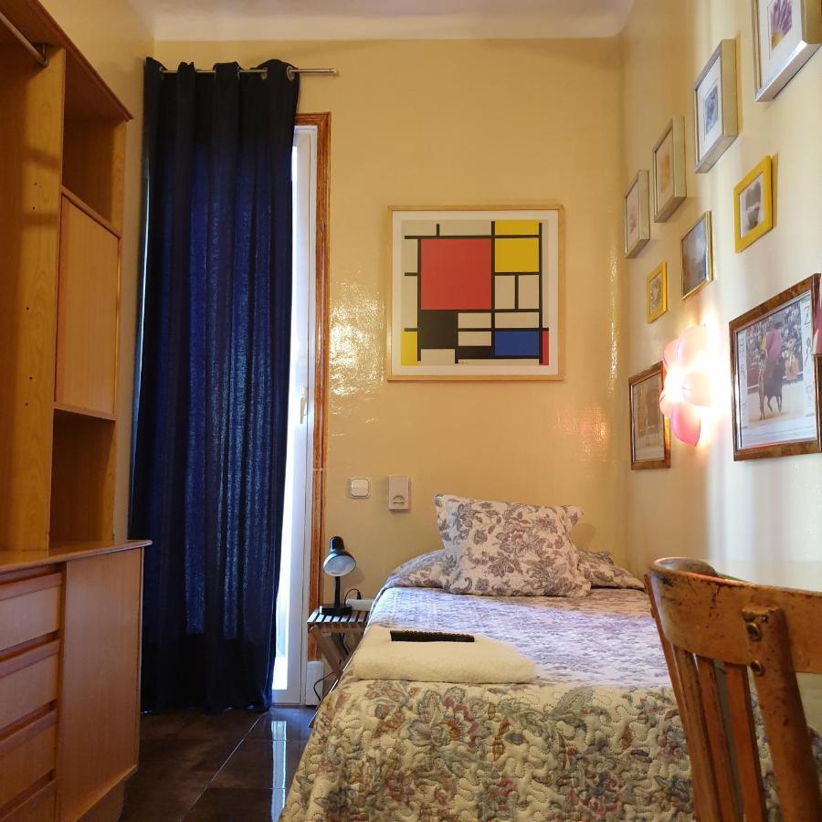 Casa De Huespedes Dolce Vita مدريد المظهر الخارجي الصورة